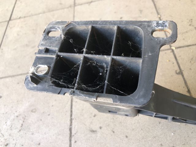 bontott PEUGEOT 308 Első Lökhárító Merevítő (Fém)