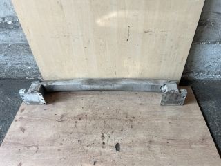 bontott PEUGEOT 308 Első Lökhárító Merevítő (Fém)