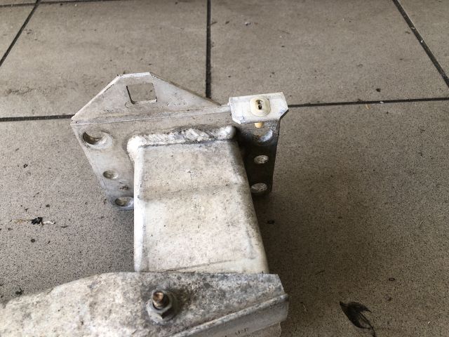 bontott PEUGEOT 308 Első Lökhárító Merevítő (Fém)