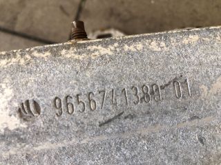 bontott PEUGEOT 308 Első Lökhárító Merevítő (Fém)