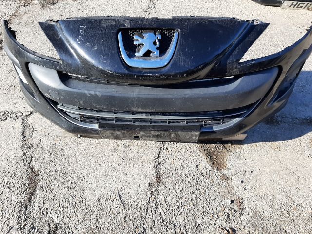 bontott PEUGEOT 308 Első Lökhárító (Részeivel)