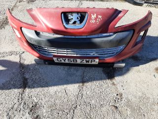 bontott PEUGEOT 308 Első Lökhárító (Részeivel)