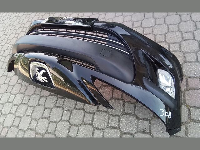 bontott PEUGEOT 308 Első Lökhárító (Részeivel)