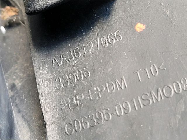 bontott PEUGEOT 308 Első Lökhárító (Részeivel)