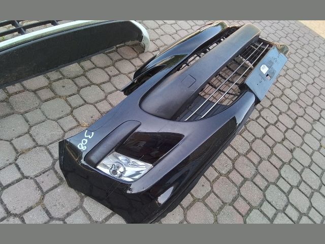 bontott PEUGEOT 308 Első Lökhárító (Részeivel)