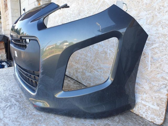 bontott PEUGEOT 308 Első Lökhárító (Részeivel)