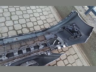 bontott PEUGEOT 308 Első Lökhárító (Részeivel)