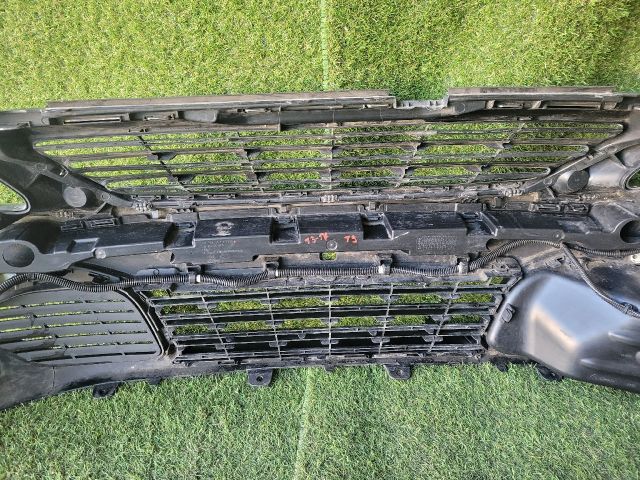 bontott PEUGEOT 308 Első Lökhárító (Részeivel)