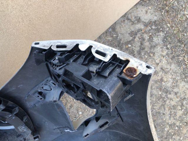 bontott PEUGEOT 308 Első Lökhárító (Részeivel)