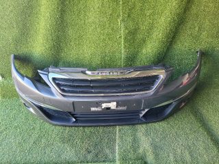 bontott PEUGEOT 308 Első Lökhárító (Részeivel)