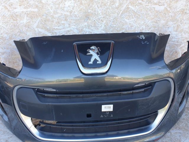 bontott PEUGEOT 308 Első Lökhárító (Részeivel)