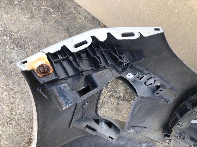 bontott PEUGEOT 308 Első Lökhárító (Részeivel)