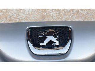 bontott PEUGEOT 308 Első Lökhárító (Részeivel)