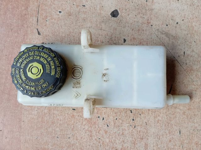 bontott PEUGEOT 308 Fékfolyadék Tartály