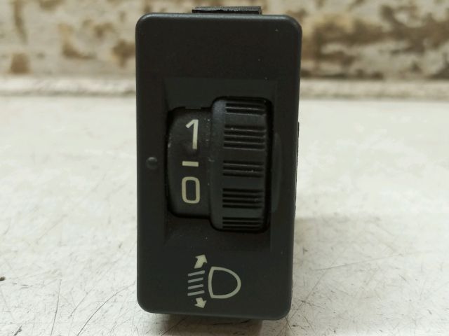 bontott PEUGEOT 308 Fényszórómagasság Állító Kapcsoló