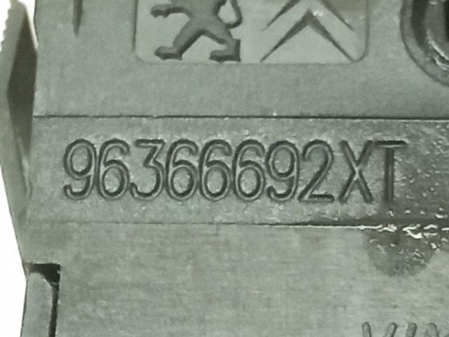 bontott PEUGEOT 308 Fényszórómagasság Állító Kapcsoló