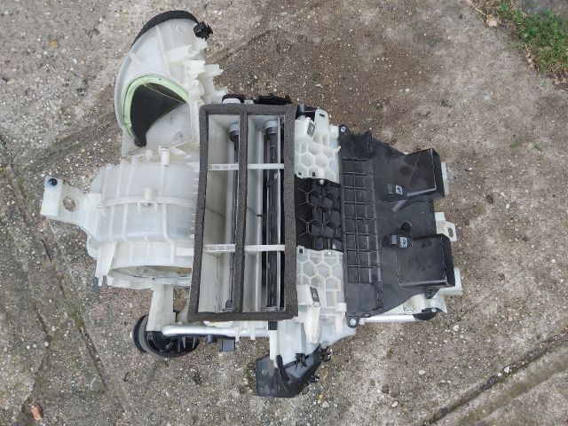 bontott PEUGEOT 308 Fűtés Box