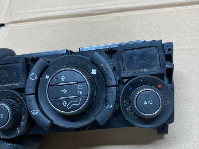 bontott PEUGEOT 308 Fűtéskapcsoló (digit klímás)