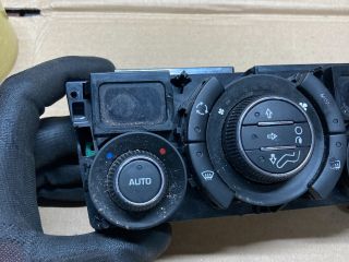 bontott PEUGEOT 308 Fűtéskapcsoló (digit klímás)