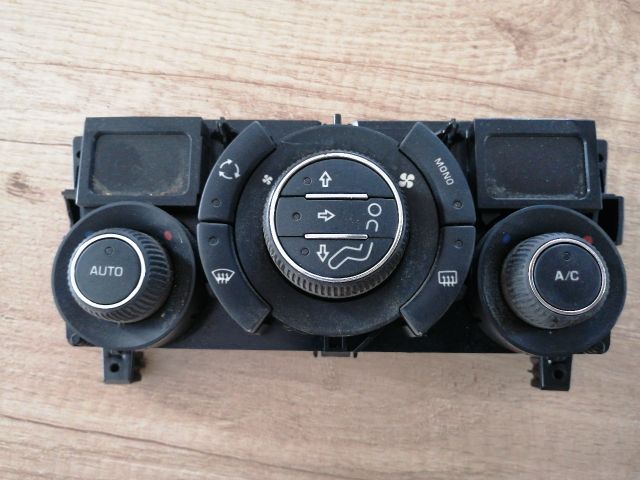 bontott PEUGEOT 308 Fűtéskapcsoló (digit klímás)