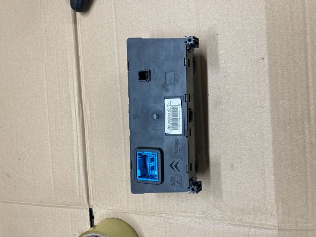 bontott PEUGEOT 308 Fűtéskapcsoló (digit klímás)