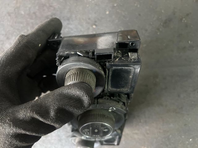 bontott PEUGEOT 308 Fűtéskapcsoló (digit klímás)