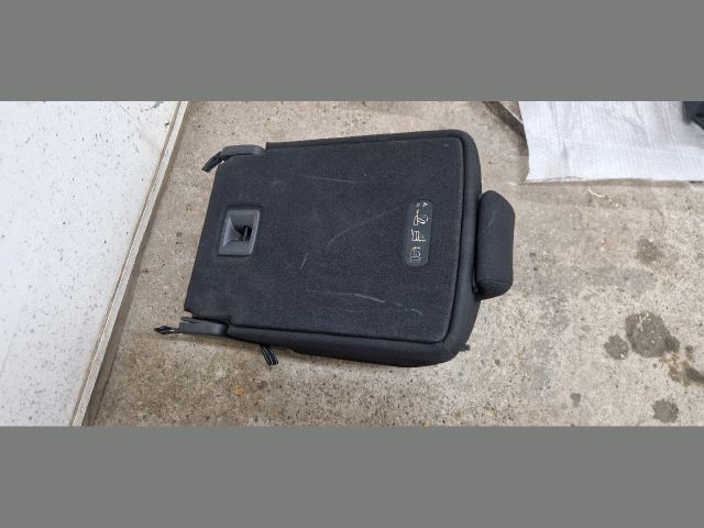 bontott PEUGEOT 308 Harmadik sor Jobb Ülés