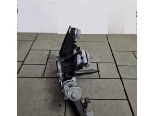 bontott PEUGEOT 308 Hátsó Ablaktörlő Motor