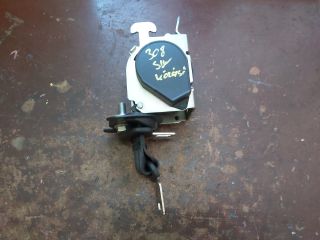 bontott PEUGEOT 308 Hátsó középső Biztonsági Öv