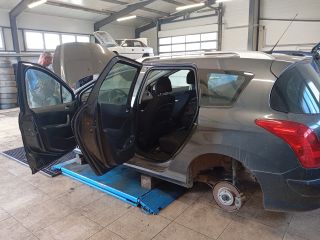 bontott PEUGEOT 308 Hátsó középső Biztonsági Öv