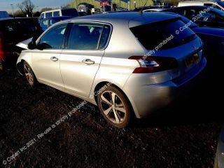 bontott PEUGEOT 308 Hátsó középső Szellőző