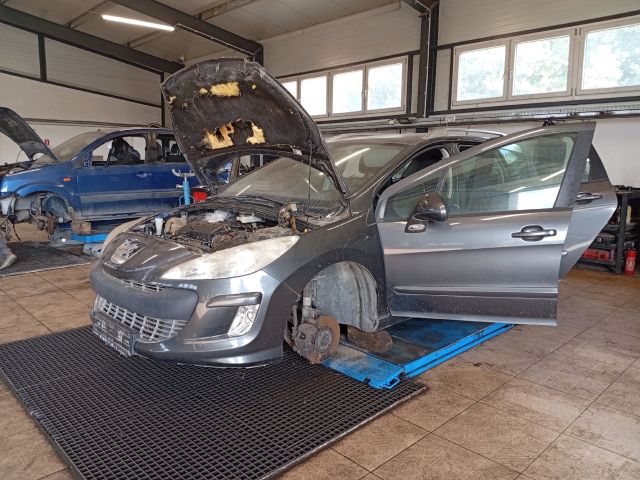 bontott PEUGEOT 308 Hátsó Lökhárító Merevítő (Fém)