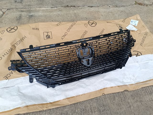 bontott PEUGEOT 308 Hűtőrács