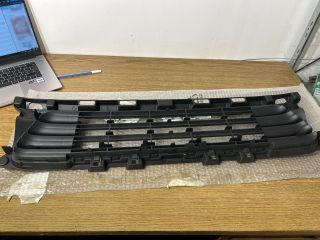 bontott PEUGEOT 308 Hűtőrács