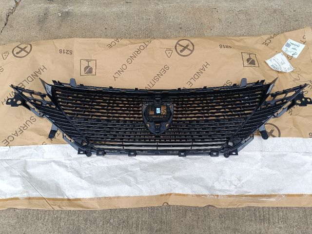 bontott PEUGEOT 308 Hűtőrács