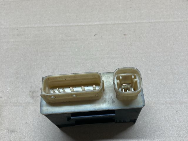 bontott PEUGEOT 308 Izzító Relé