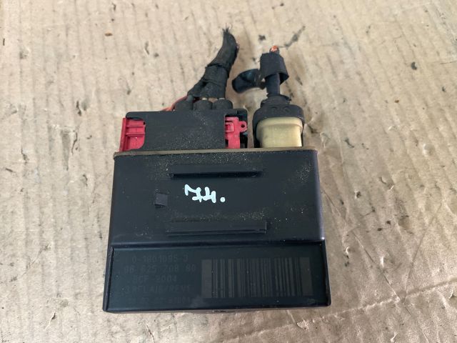 bontott PEUGEOT 308 Izzító Relé