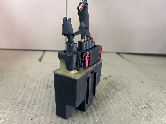 bontott PEUGEOT 308 Izzító Relé