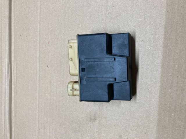 bontott PEUGEOT 308 Izzító Relé