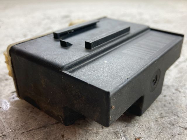 bontott PEUGEOT 308 Izzító Relé