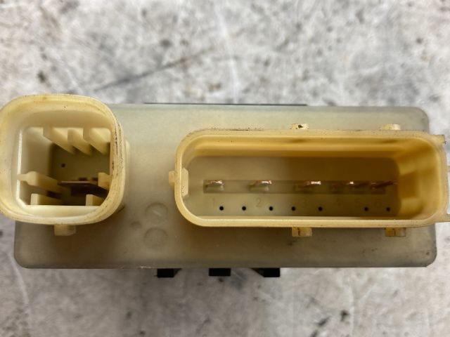 bontott PEUGEOT 308 Izzító Relé