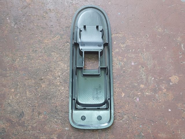 bontott PEUGEOT 308 Jobb első Ablakemelő Kapcsoló Keret