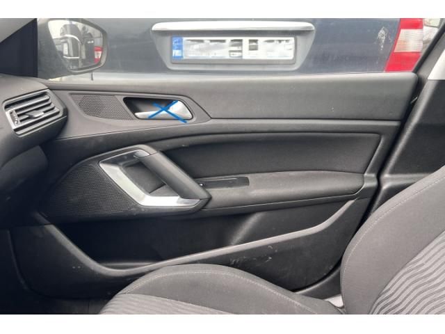 bontott PEUGEOT 308 Jobb első Ajtó Kárpit