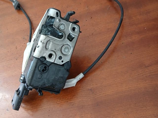 bontott PEUGEOT 308 Jobb első Ajtózár