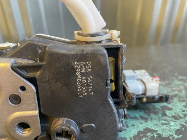 bontott PEUGEOT 308 Jobb első Ajtózár