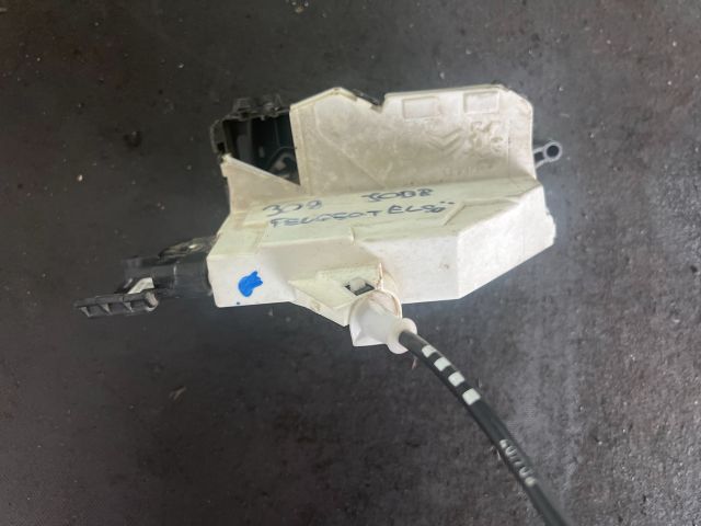 bontott PEUGEOT 308 Jobb első Ajtózár