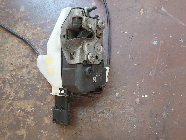 bontott PEUGEOT 308 Jobb első Ajtózár