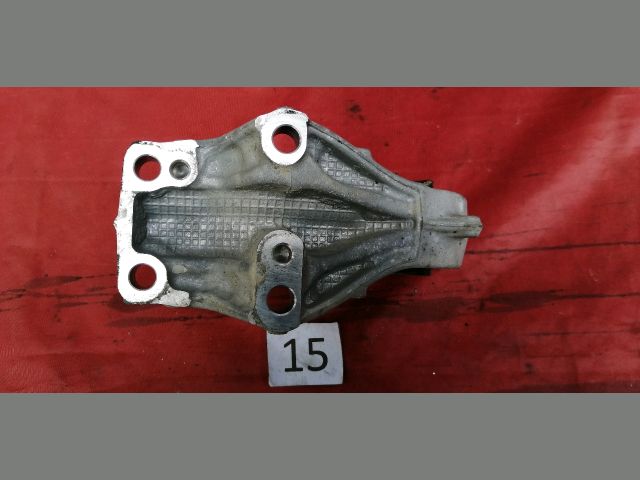 bontott PEUGEOT 308 Jobb első Féltengely Tartó