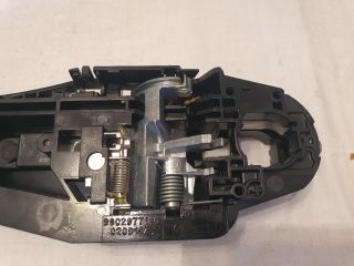 bontott PEUGEOT 308 Jobb első Külső Kilincsfészek