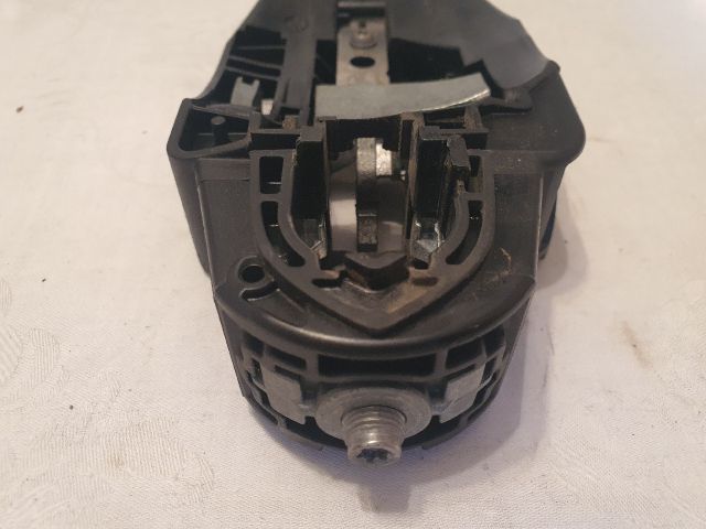 bontott PEUGEOT 308 Jobb első Külső Kilincsfészek